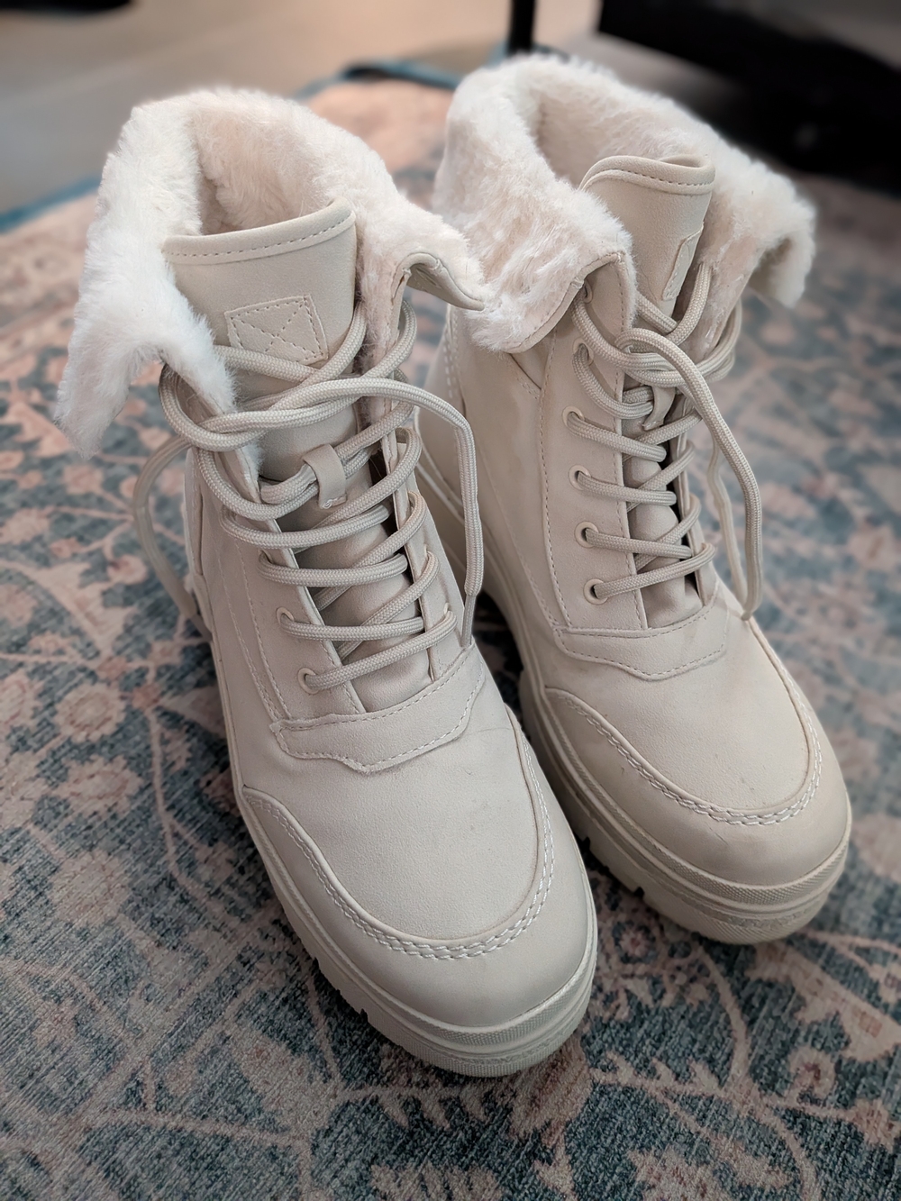 Women's Lace-Up Platform Winter Boots With Faux Fur, Cream